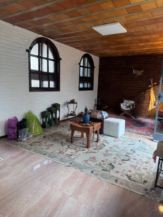 Imagem Casa com 3 Quartos à Venda, 360 m² em Betim Imagem Casa com 3 Quartos à Venda, 360 m² em Betim