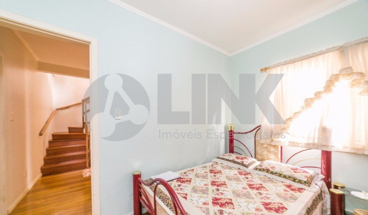 Imagem Imóvel com 3 Quartos à Venda, 174 m² em Jardim Itu - Porto Alegre Imagem Imóvel com 3 Quartos à Venda, 174 m² em Jardim Itu - Porto Alegre