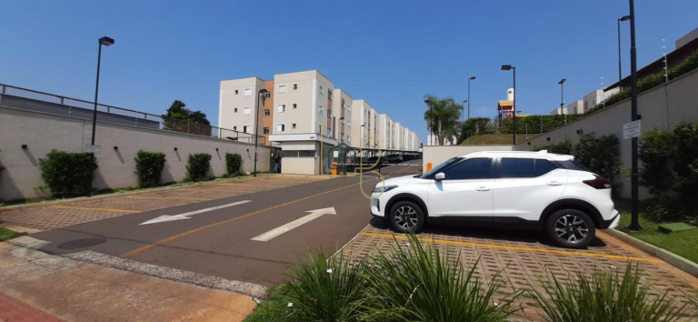 Imagem Apartamento com 2 Quartos à Venda, 46 m² em Leonor - Londrina