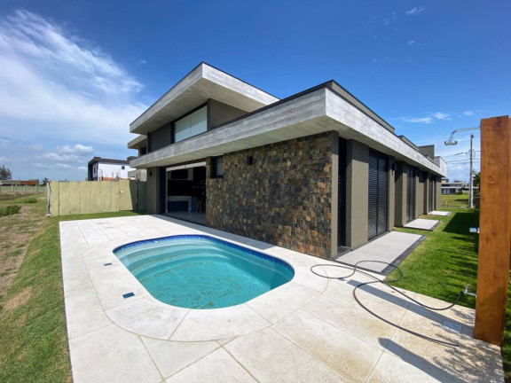 Imagem Casa com 4 Quartos à Venda, 215 m² em Nova Xangri-lá - Capao Da Canoa Imagem Casa com 4 Quartos à Venda, 215 m² em Nova Xangri-lá - Capao Da Canoa