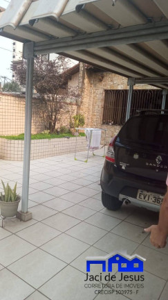 Casa com 3 Quartos à Venda,  em Santos
