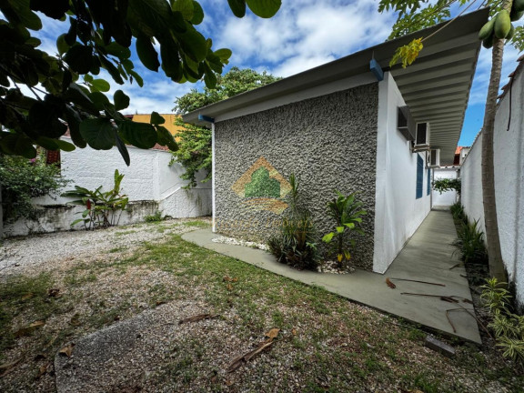 Imagem Casa com 3 Quartos à Venda, 125 m² em Barra Da Lagoa - Ubatuba Imagem Casa com 3 Quartos à Venda, 125 m² em Barra Da Lagoa - Ubatuba