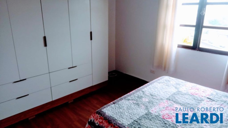 Imagem Sobrado com 3 Quartos à Venda, 202 m² em Vila Silvestre - Santo André Imagem Sobrado com 3 Quartos à Venda, 202 m² em Vila Silvestre - Santo André