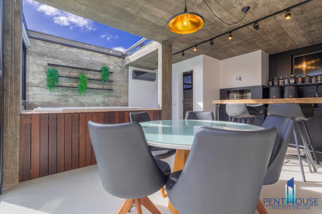 Imagem Casa com 3 Quartos à Venda, 431 m² em Santa Regina - Camboriú