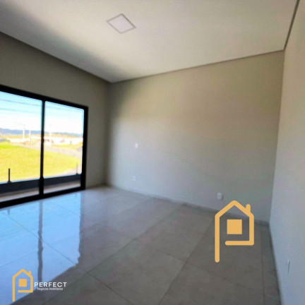 Imagem Casa com 3 Quartos à Venda, 18.305 m² em Bairro Do Grama - Caçapava