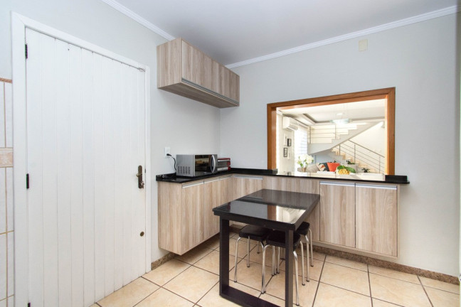 Imagem Casa com 4 Quartos à Venda, 250 m² em São José - Canoas