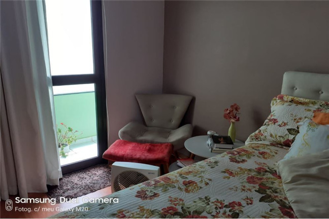 Imagem Apartamento com 3 Quartos à Venda, 126 m²