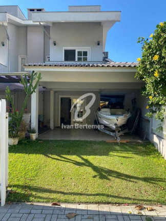 Sobrado com 3 Quartos para Temporada,  em Bombas - Bombinhas