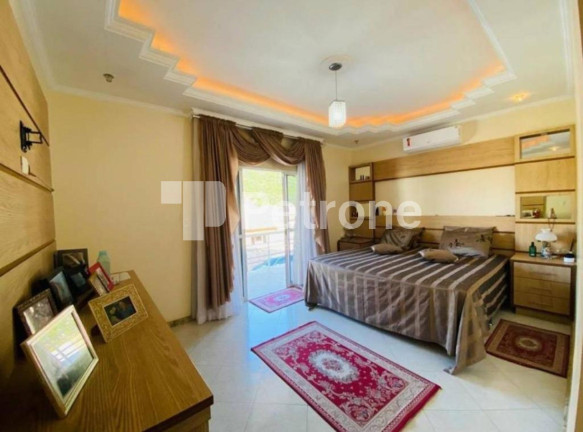 Imagem Casa com 3 Quartos à Venda, 340 m² em Calheiros - Governador Celso Ramos
