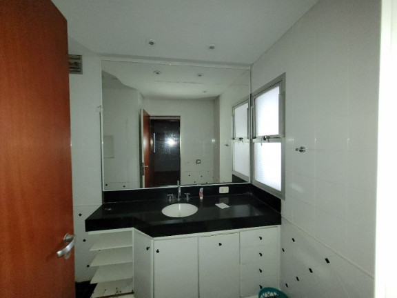 Imagem Apartamento com 4 Quartos à Venda, 160 m² em Pitangueiras - Guarujá