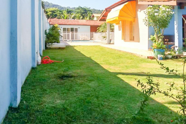 Imagem Casa com 3 Quartos à Venda, 280 m² em Guaiuba - Guarujá Imagem Casa com 3 Quartos à Venda, 280 m² em Guaiuba - Guarujá