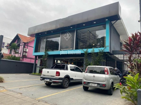 Casa com 3 Quartos para Alugar, 484 m² em Pinheiros - São Paulo