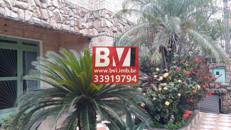 Imagem Casa com 6 Quartos à Venda, 330 m² em Vista Alegre - Rio De Janeiro Imagem Casa com 6 Quartos à Venda, 330 m² em Vista Alegre - Rio De Janeiro