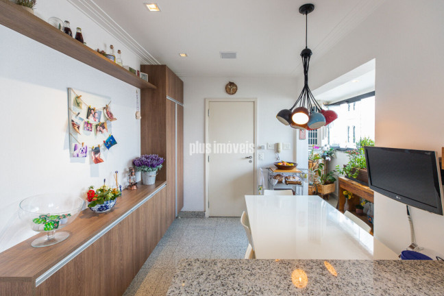 Imagem Apartamento com 3 Quartos à Venda, 190 m² em Moema - São Paulo Imagem Apartamento com 3 Quartos à Venda, 190 m² em Moema - São Paulo