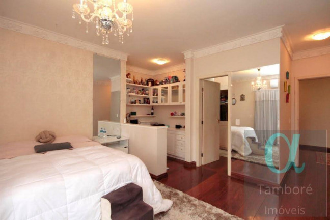 Imagem Casa com 6 Quartos à Venda, 780 m² em Alphaville - Santana De Parnaíba Imagem Casa com 6 Quartos à Venda, 780 m² em Alphaville - Santana De Parnaíba