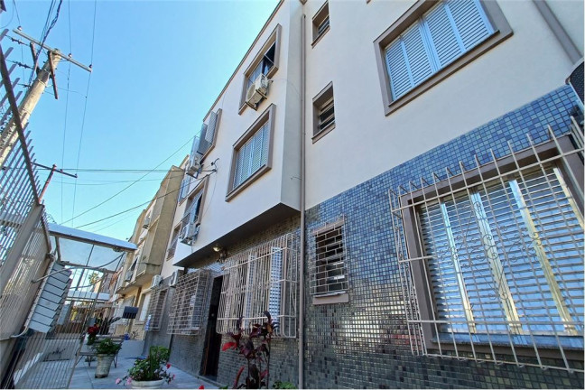 Imagem Imóvel com 2 Quartos à Venda,  em Menino Deus - Porto Alegre