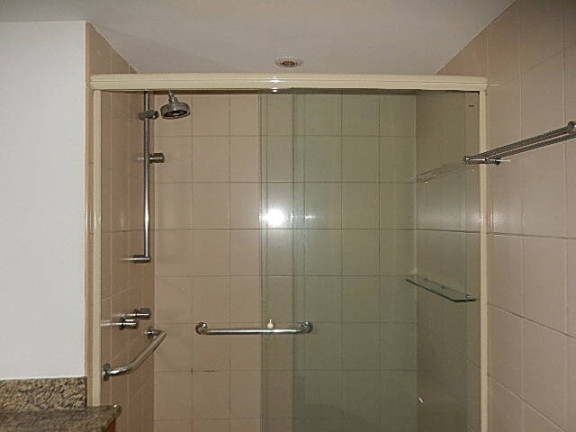 Imagem Apartamento com 3 Quartos à Venda, em Lagoa - Rio De Janeiro Imagem Apartamento com 3 Quartos à Venda, em Lagoa - Rio De Janeiro