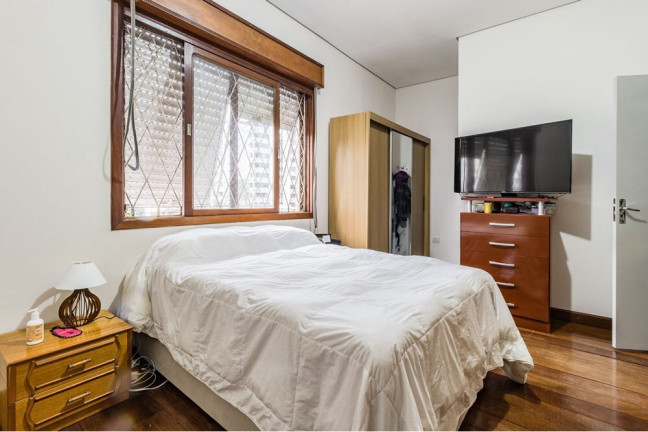 Imagem Casa com 3 Quartos à Venda, 200 m² em Santana - Porto Alegre Imagem Casa com 3 Quartos à Venda, 200 m² em Santana - Porto Alegre
