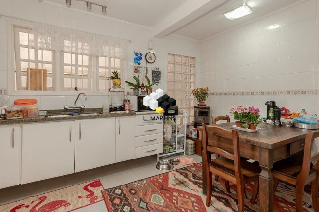 Imagem Casa com 4 Quartos à Venda, 233 m² em Jardim Itu - Porto Alegre Imagem Casa com 4 Quartos à Venda, 233 m² em Jardim Itu - Porto Alegre