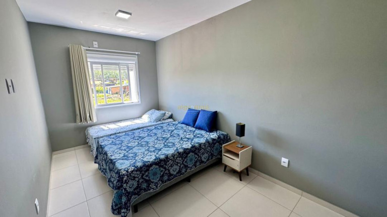 Imagem Imóvel com 3 Quartos à Venda, 130 m² em Centro - Xangri-lá