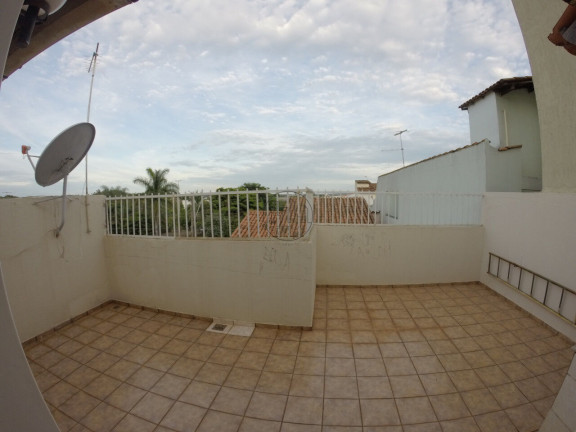 Imagem Casa com 5 Quartos à Venda, 300 m² em Guará Ii - Brasília