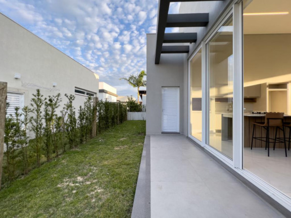 Imagem Casa com 4 Quartos à Venda, 194 m² em -- - Capao Da Canoa Imagem Casa com 4 Quartos à Venda, 194 m² em -- - Capao Da Canoa