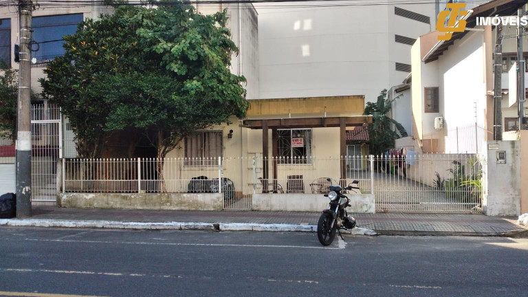 Imagem Terreno à Venda, 360 m² em Centro - Balneário Camboriú Imagem Terreno à Venda, 360 m² em Centro - Balneário Camboriú