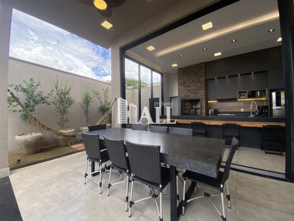 Imagem Casa com 3 Quartos à Venda, 288 m² em Centro - Bady Bassitt Imagem Casa com 3 Quartos à Venda, 288 m² em Centro - Bady Bassitt