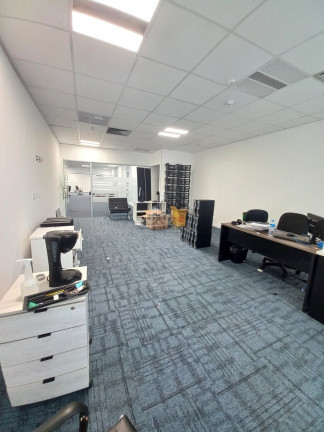 Imagem Sala Comercial para Alugar, 1.000 m² em Alphaville Industrial - Barueri Imagem Sala Comercial para Alugar, 1.000 m² em Alphaville Industrial - Barueri
