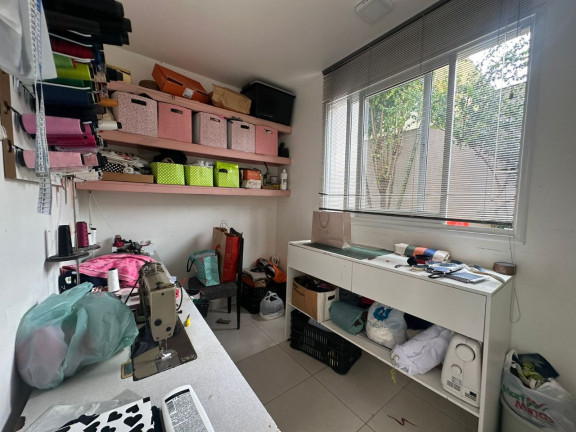 Imagem Casa com 3 Quartos à Venda, 360 m² em Cabral - Contagem Imagem Casa com 3 Quartos à Venda, 360 m² em Cabral - Contagem