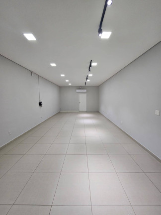 Imagem Imóvel à Venda, 1.300.000 m² em São Paulo - Jundiaí Imagem Imóvel à Venda, 1.300.000 m² em São Paulo - Jundiaí