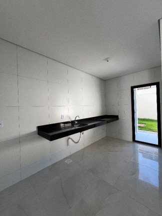 Imagem Casa com 4 Quartos à Venda, 162 m² em Edson Queiroz - Fortaleza Imagem Casa com 4 Quartos à Venda, 162 m² em Edson Queiroz - Fortaleza