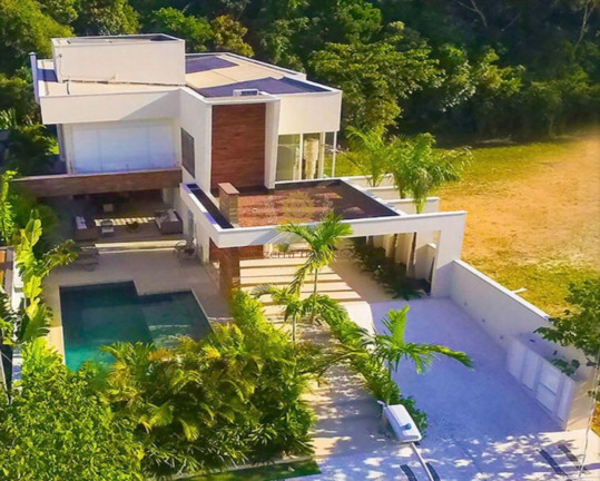 Imagem Sobrado com 6 Quartos à Venda, 531 m² em Centro - Bertioga