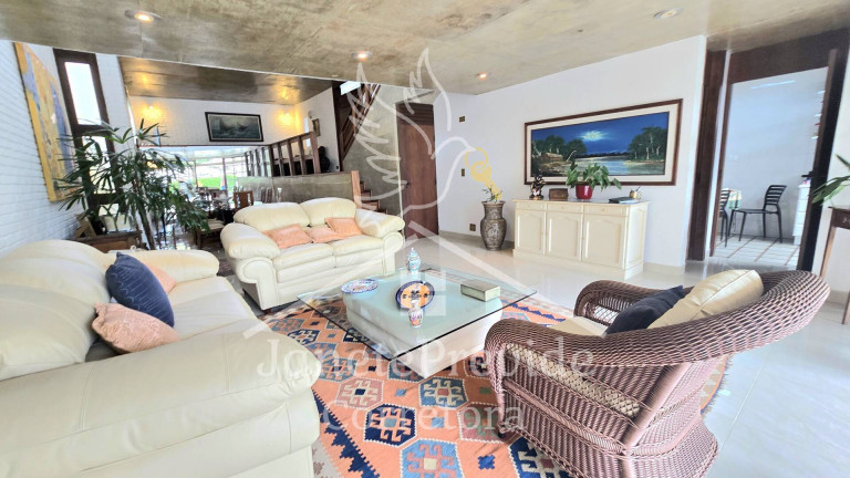Imagem Casa de Condomínio com 3 Quartos à Venda, 234 m² em Alphaville - Santana De Parnaíba Imagem Casa de Condomínio com 3 Quartos à Venda, 234 m² em Alphaville - Santana De Parnaíba