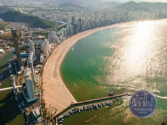 Imagem Apartamento com 4 Quartos à Venda, 261 m² em Centro - Balneário Camboriú Imagem Apartamento com 4 Quartos à Venda, 261 m² em Centro - Balneário Camboriú