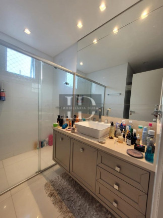 Imagem Apartamento com 4 Quartos à Venda, 135 m² em Centro - Balneário Camboriú Imagem Apartamento com 4 Quartos à Venda, 135 m² em Centro - Balneário Camboriú