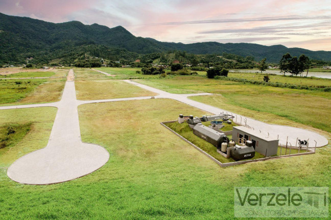 Imagem Terreno à Venda, 200 m² em Meia Praia - Itapema Imagem Terreno à Venda, 200 m² em Meia Praia - Itapema