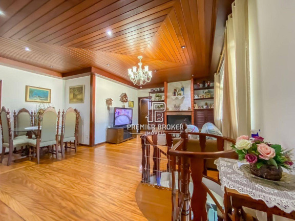 Imagem Casa com 4 Quartos à Venda, 148 m² em Alto - Teresópolis Imagem Casa com 4 Quartos à Venda, 148 m² em Alto - Teresópolis