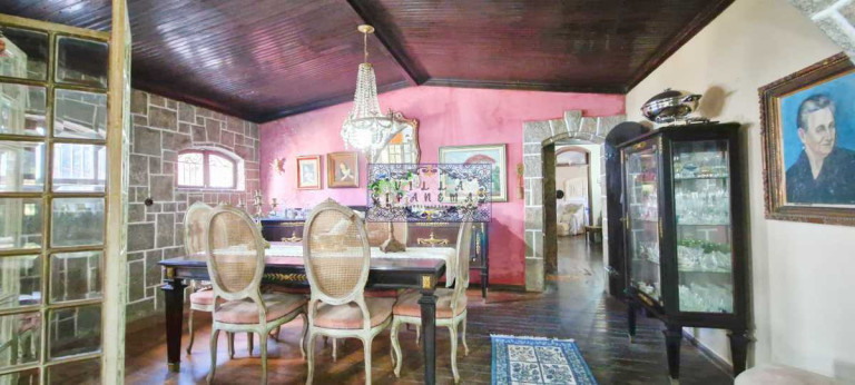 Imagem Imóvel com 10 Quartos à Venda, 7.000 m² em Quitandinha - Petropolis