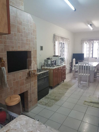 Imagem Sobrado com 3 Quartos à Venda, 130 m² em Centro - Balneário Camboriú