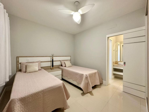 Imagem Casa com 4 Quartos à Venda, 200 m² em Centro - Xangri-la