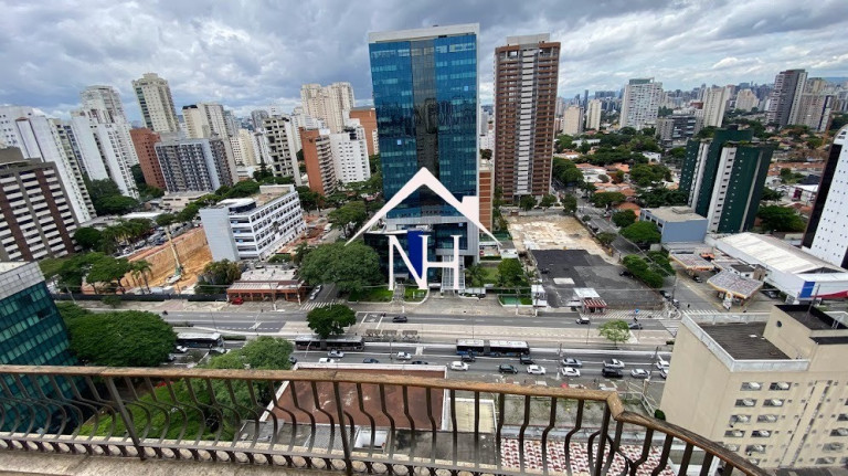 Imóvel com 5 Quartos à Venda, 460 m² em Campo Belo - São Paulo