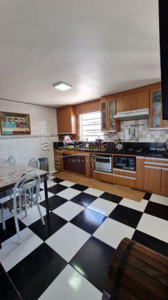 Imagem Imóvel com 5 Quartos à Venda, 184 m² em Centro - Xangri-lá