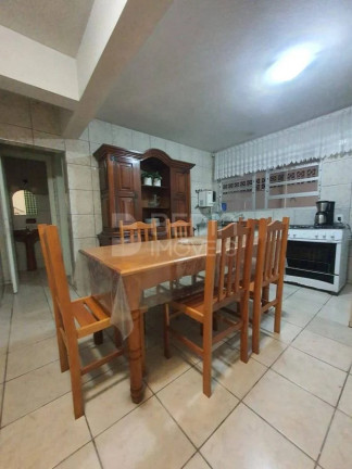 Imagem Casa com 3 Quartos à Venda, 90 m² em Centro - Balneário Camboriú Imagem Casa com 3 Quartos à Venda, 90 m² em Centro - Balneário Camboriú