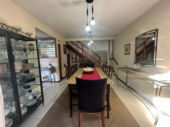 Imagem Casa com 5 Quartos à Venda, 225 m² em Itaguaçu - Florianópolis
