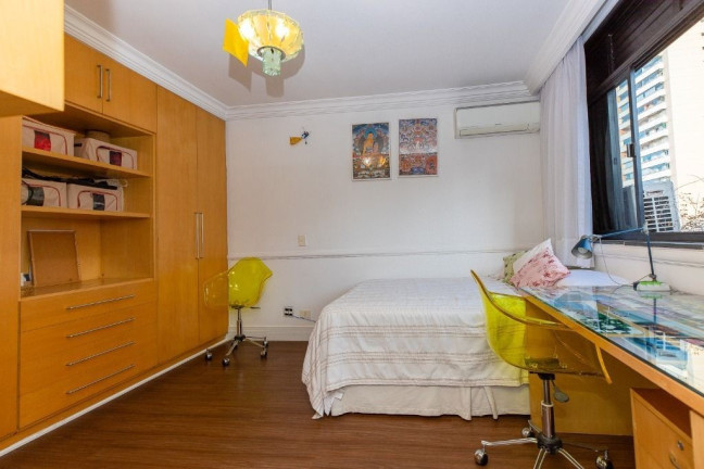 Imagem Apartamento com 4 Quartos à Venda, 236 m² em Real Parque - São Paulo