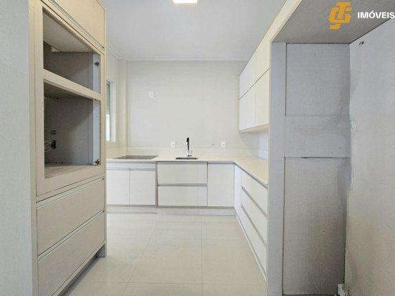 Imagem Apartamento com 2 Quartos à Venda, 102 m² em Centro - Balneário Camboriú Imagem Apartamento com 2 Quartos à Venda, 102 m² em Centro - Balneário Camboriú