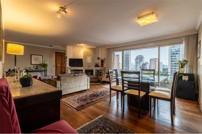 Imagem Apartamento com 3 Quartos à Venda, 143 m² em Campo Belo - São Paulo