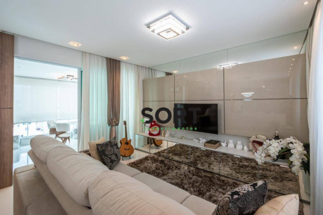 Imagem Apartamento com 3 Quartos à Venda, 152 m² em Centro - Balneário Camboriú