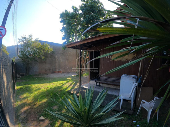 Imagem Casa com 7 Quartos à Venda, 250 m² em São João Do Rio Vermelho - Florianópolis